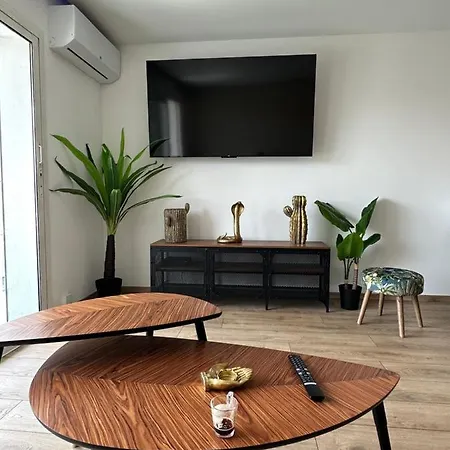 Vue Mer , Plage A 50m Apartment